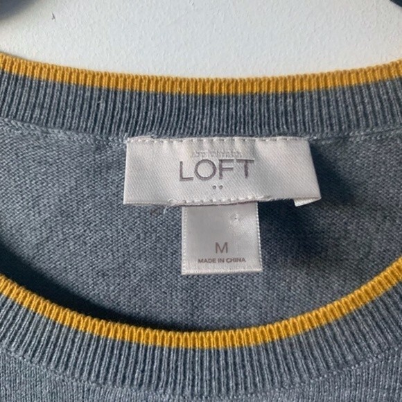 LOFT sweater womens grey/white striped 3/4 sleeve sweater medium - Picture 4 of 5